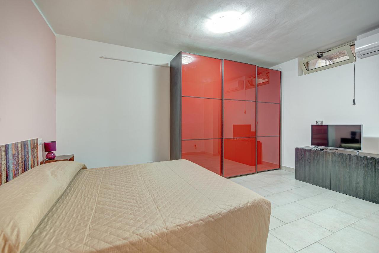 Appartamento Mileva House ชิวิตาเวกเกีย ภายนอก รูปภาพ