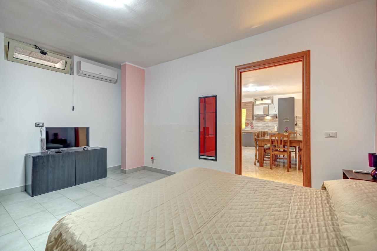 Appartamento Mileva House ชิวิตาเวกเกีย ภายนอก รูปภาพ