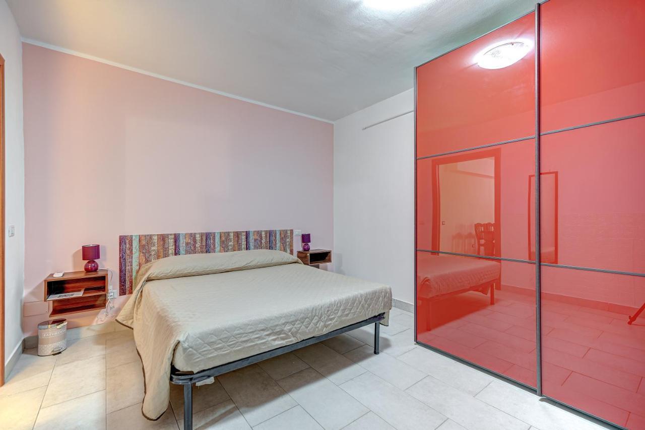 Appartamento Mileva House ชิวิตาเวกเกีย ภายนอก รูปภาพ